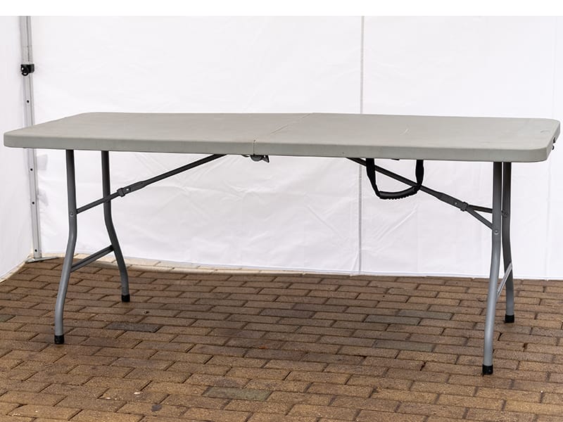 Kalna Raskumi, Viesu nams, Vecpiebalga, Alauksta ezers | Folding rectangular table for rent 182cm
