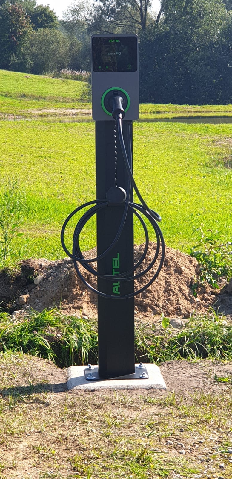 Kalna Raskumi, Guest house, Vecpiebalga, Alauksta lake | Charging of electric cars